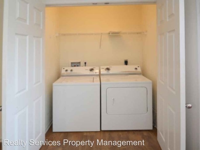 Building Photo - 3 br, 3.5 bath House - 255 Northwynd Circle