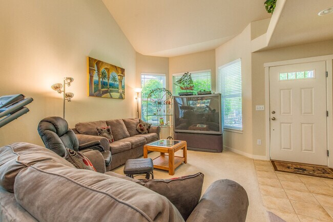 Building Photo - Beautiful 3 Bedroom, 2.5 Bath Home in Harb...