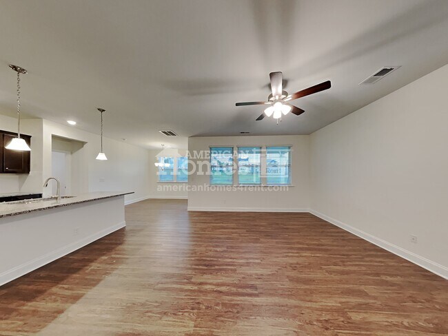 Building Photo - 111 Twin River Drive