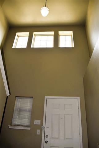 Building Photo - 3607 Apple Valley Way