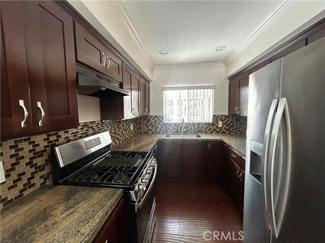 Foto del edificio - 7845 Sedan Ave