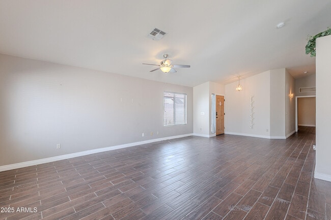 Building Photo - 7732 W Rancho Dr