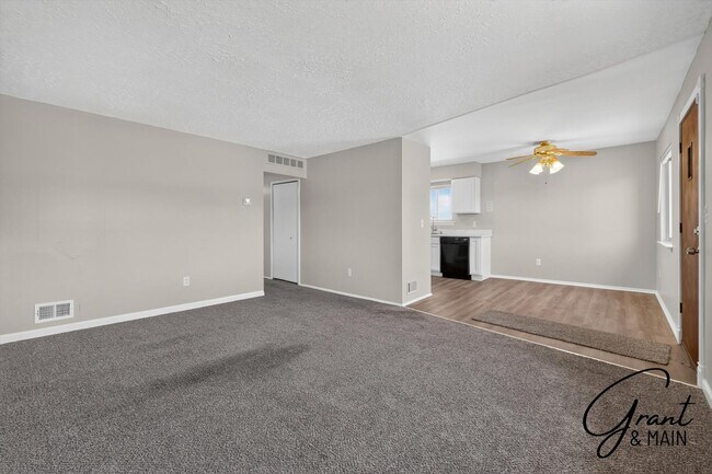 Foto del edificio - $1550 3 bedrooms