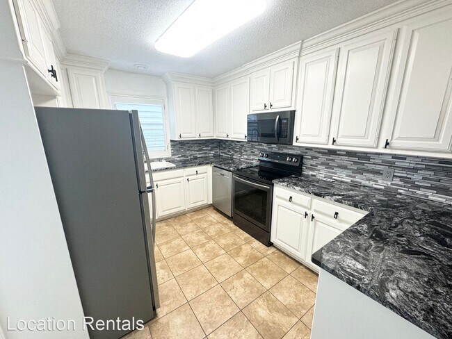 Building Photo - 4 br, 2 bath House - 5504 103rd Street