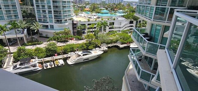 Foto del edificio - 200 Sunny Isles Blvd