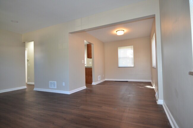 Foto del edificio - 3569 Locust Ln