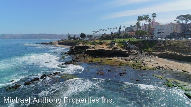 Building Photo - 2 br, 2 bath House - 1039 Coast Blvd Unit A