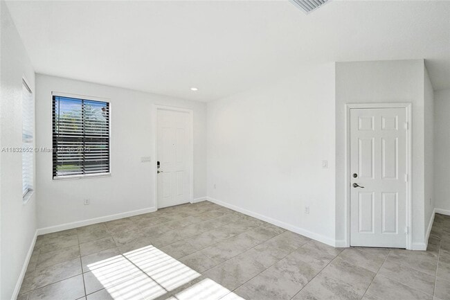 Building Photo - 5013 Vulcan Way