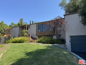 Building Photo - 3392 Tareco Dr