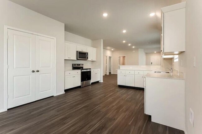 Foto del edificio - 1905 Crimson Lake Blvd