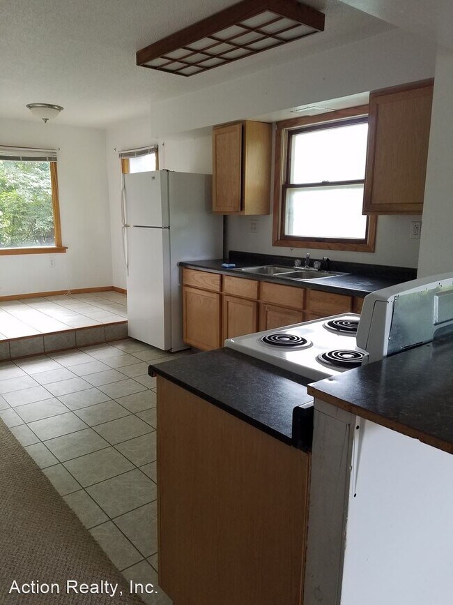 Building Photo - 1 br, 1 bath House - 605 7th Ave North