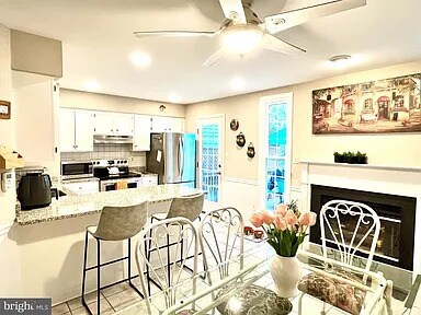 Foto del edificio - 6904 Compton Ln