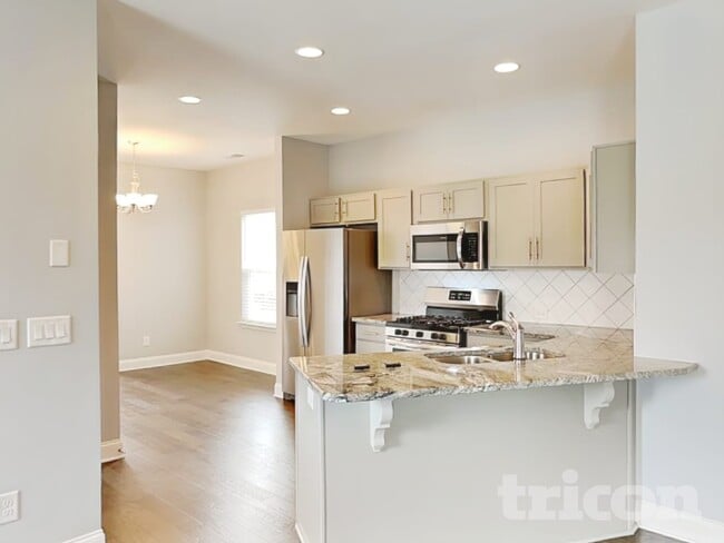 Foto del edificio - 311 Cloverbrook Way