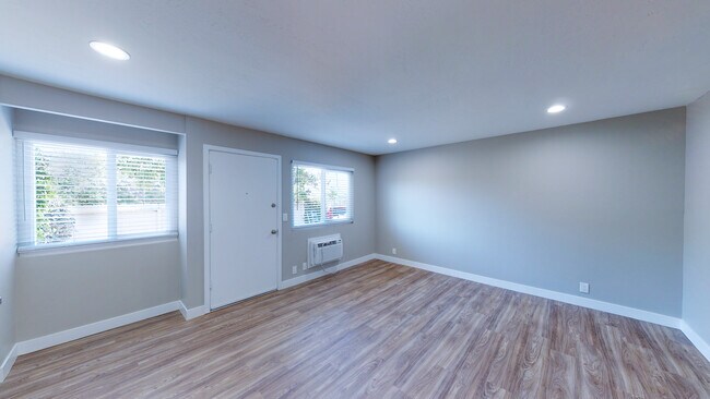 Foto del edificio - 318 E Fallbrook St