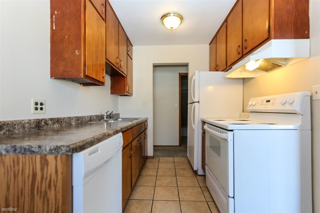 Building Photo - 2 br, 1 bath Apartment - 1640 Cumberland St