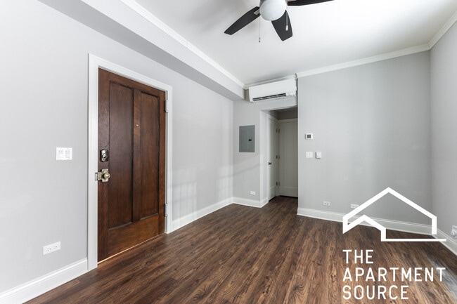 Foto del edificio - 640 W Wrightwood Ave