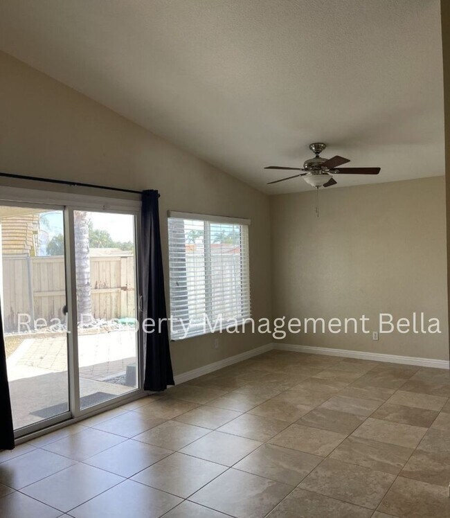 Foto del edificio - Charming Corner-Lot Home on a Peaceful Cul...