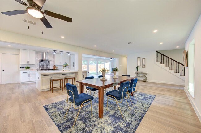 Building Photo - 11010 Wickersham Ln