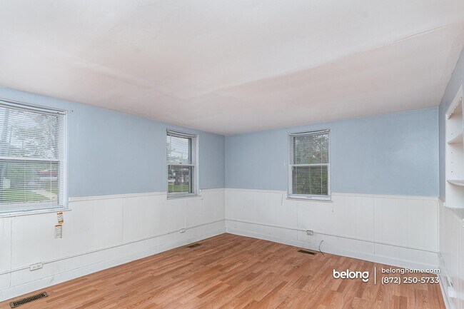 Foto del edificio - 3536 Front St