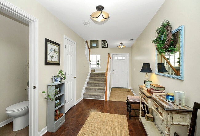 Building Photo - 2292 Hanover Ct