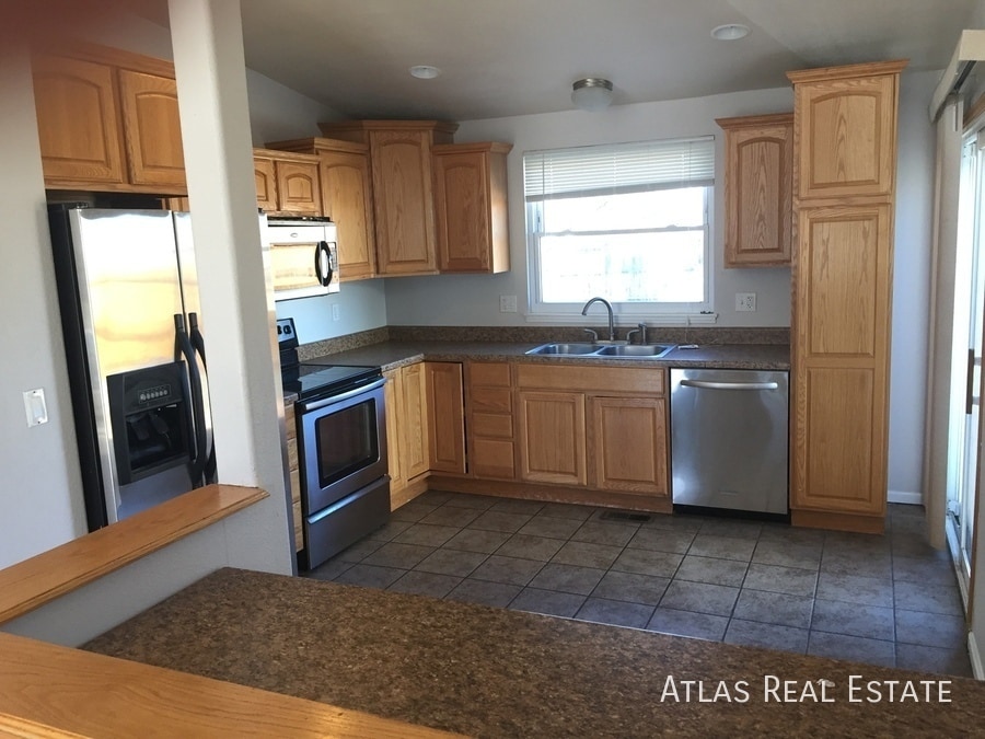 Foto principal - 5123 Sable St
