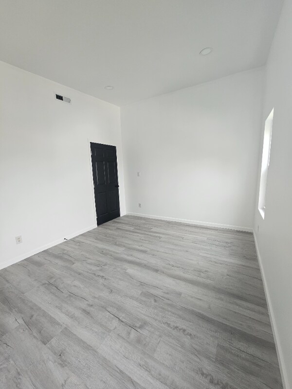 Building Photo - 5163 Wakefield St