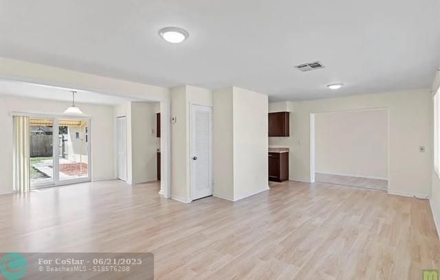 Foto del edificio - 4330 NW 10th St