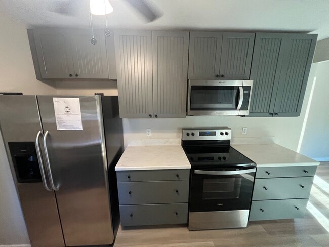 Foto del edificio - 4240 Commercial St