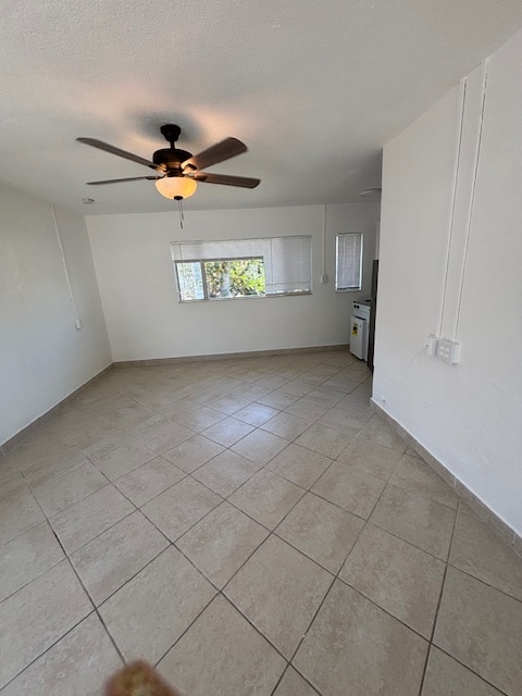 Foto del edificio - 1064 N Tamiami Trl