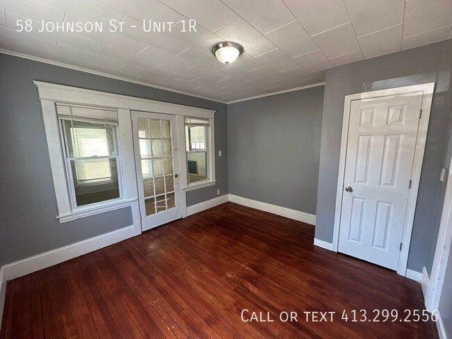 Building Photo - 58 Johnson St