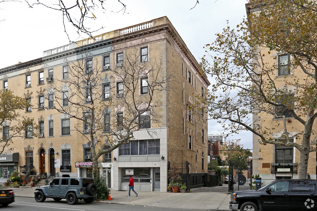 Primary Photo - 2368 Adam Clayton Powell Jr Blvd