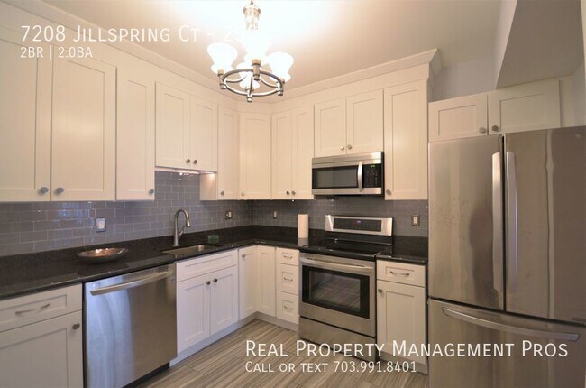Foto del edificio - STUNNING AND SUNNY 2 BEDROOM 2 BATH IN THE...