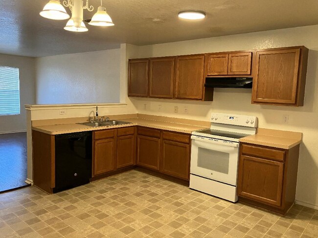 Foto del edificio - 9910 Amber Ledge