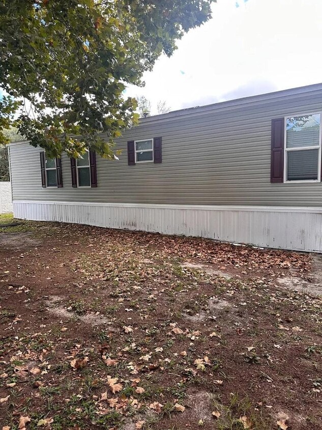 Photo - 748 Queens Rd
