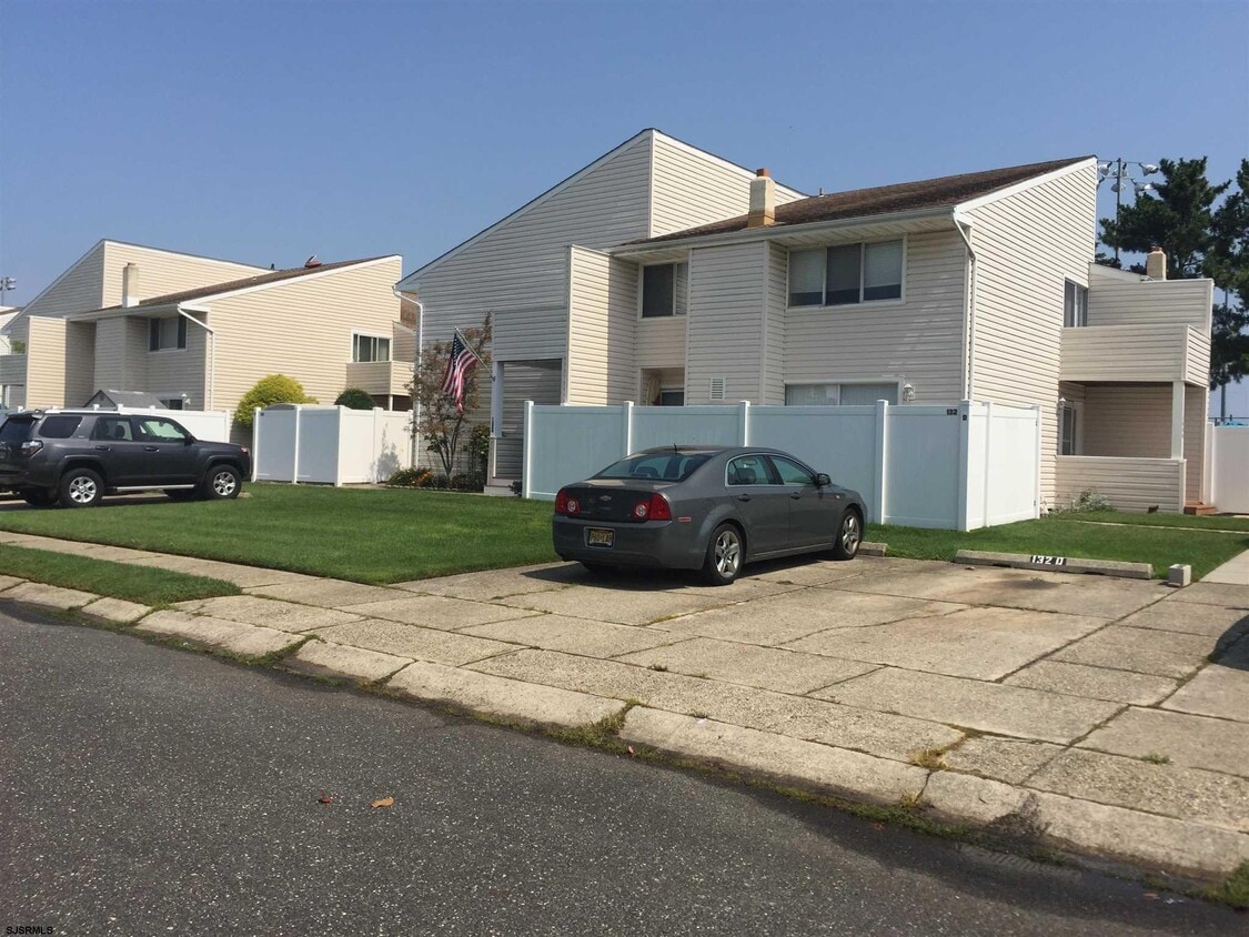 132 44th St S Unit D, Brigantine, NJ 08203 Condo for Rent in