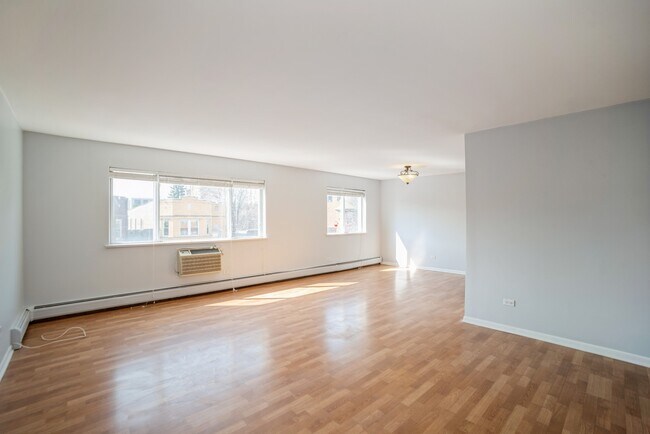 Building Photo - 930 Ontario St