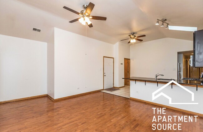 Foto del edificio - 2456 W Polk St