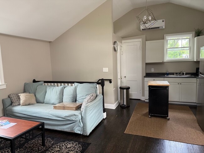 Suburban - Suburban Apartment