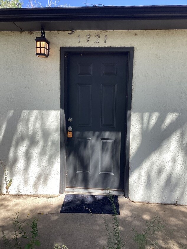 Primary Photo - 2 Bedroom in the Parkview School district!...
