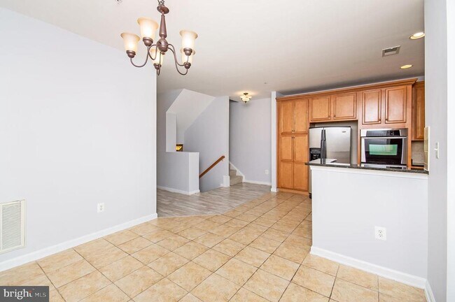 Building Photo - 4444 Beechstone Ln