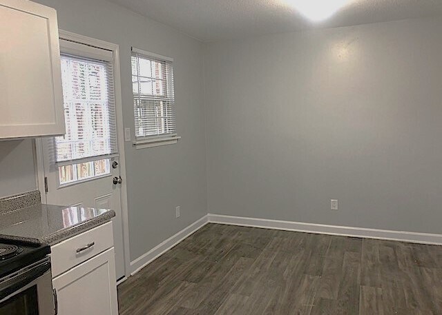 Foto del edificio - 505 Sherwood Ct