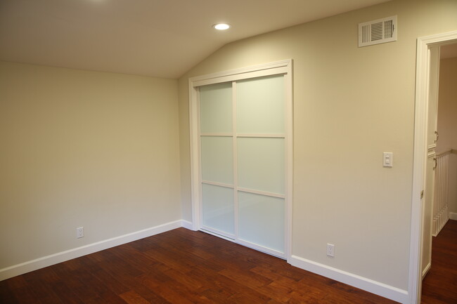 Building Photo - 11151 Bubb Rd