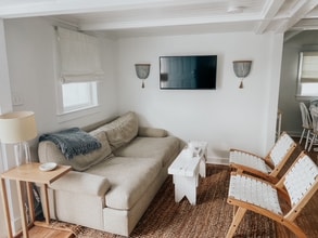 Building Photo - 8 71st St