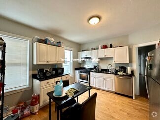 Building Photo - 1085 Dorchester Ave