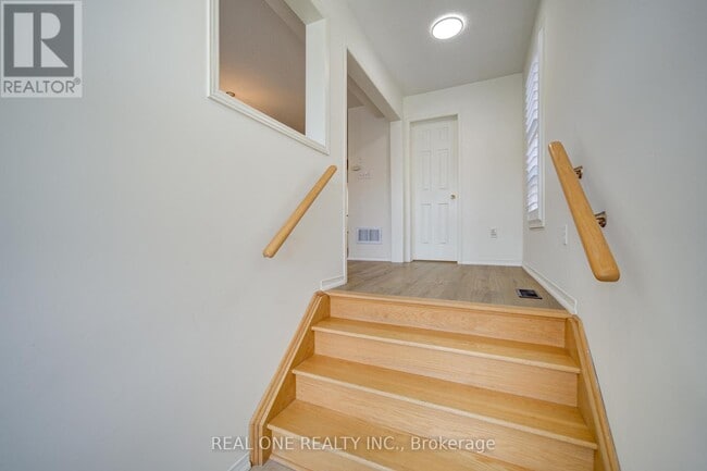 Building Photo - 584 Reeves Way Blvd