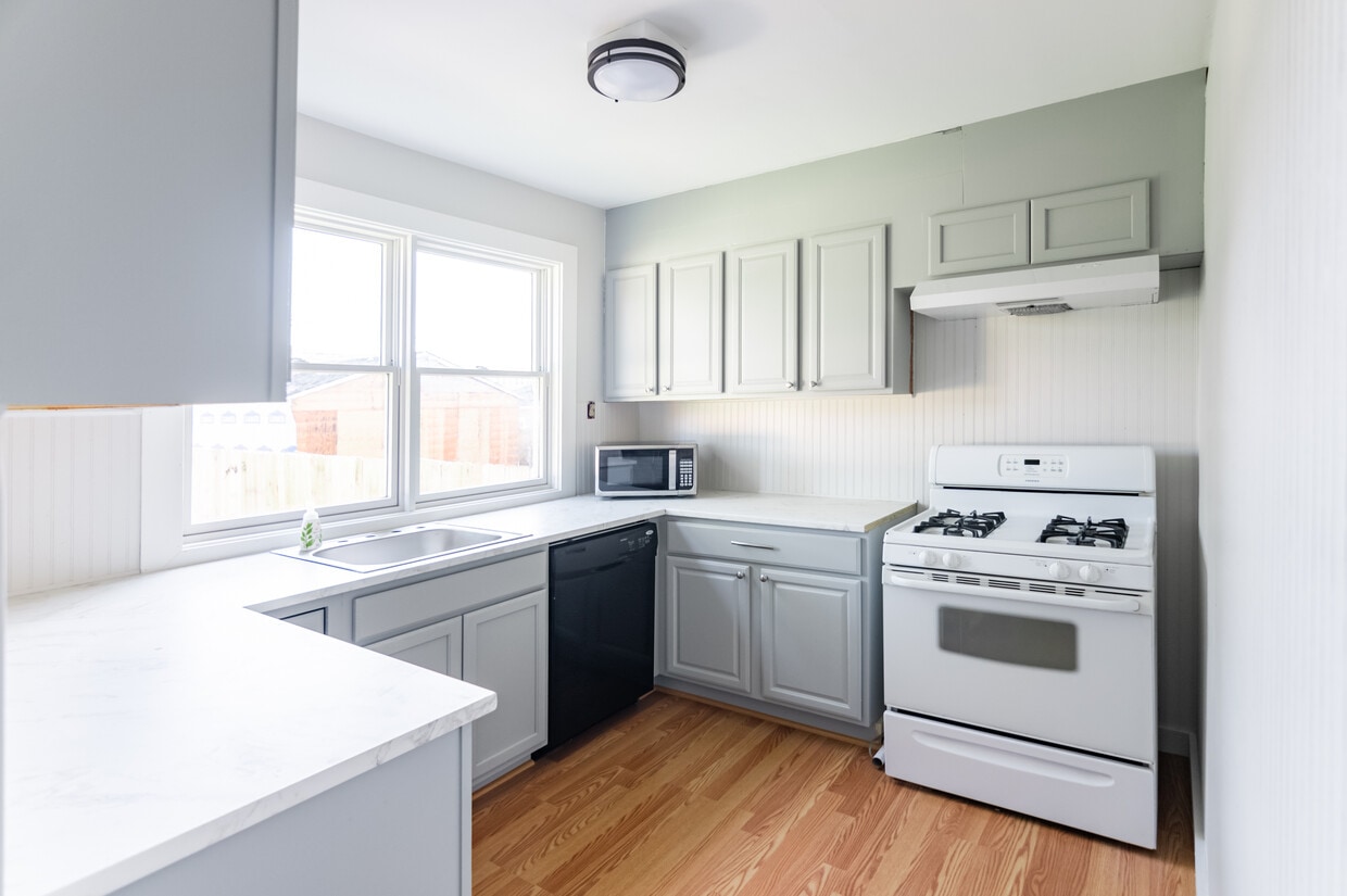 375 Miller St Unit 1, North Tonawanda, NY 14120 Apartments in North