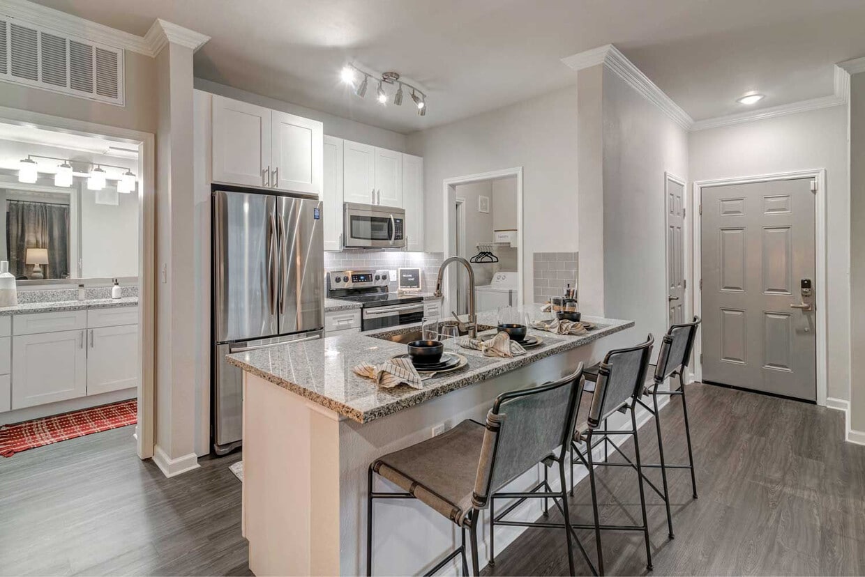 Cortland Bear Creek Apartments in Euless, TX