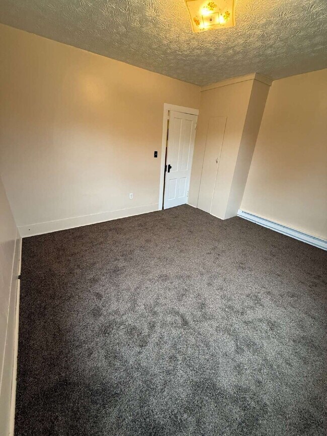 Building Photo - 1 Bedroom Apartment in Piffard – Available Early October