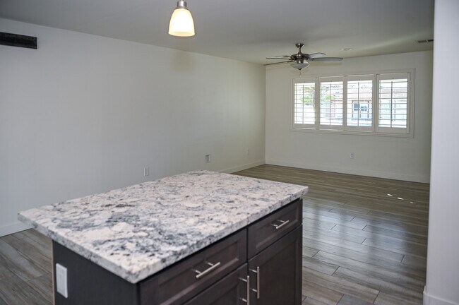 Foto del edificio - 19601 N 33rd Ave