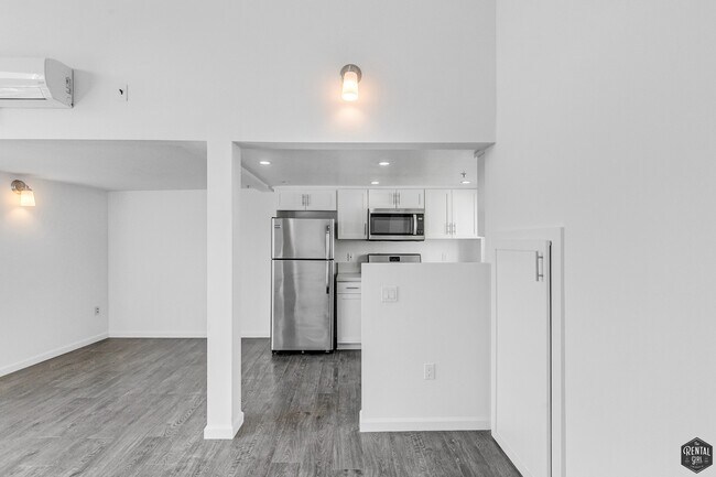 Foto del edificio - 4980 S Centinela Ave